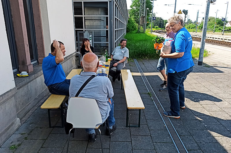 Silvia Lohse Franke hat im Juli 2021 ihr 10 Jähriges Bestehen in der Bahnhofsmission Hameln gefeiert